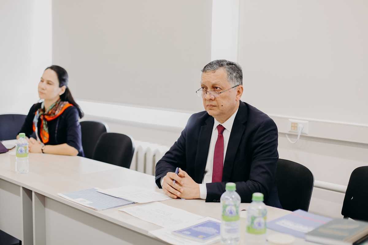 Правовые тренды Евразии изучают в Казанском федеральном