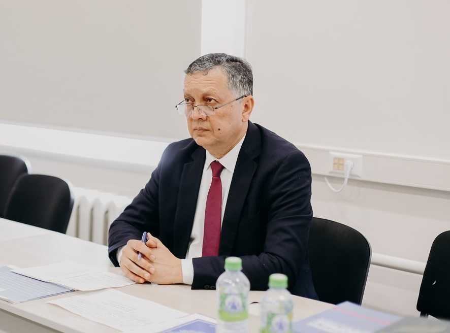 Huquqiy tarbiya va ilmga baxshida umr